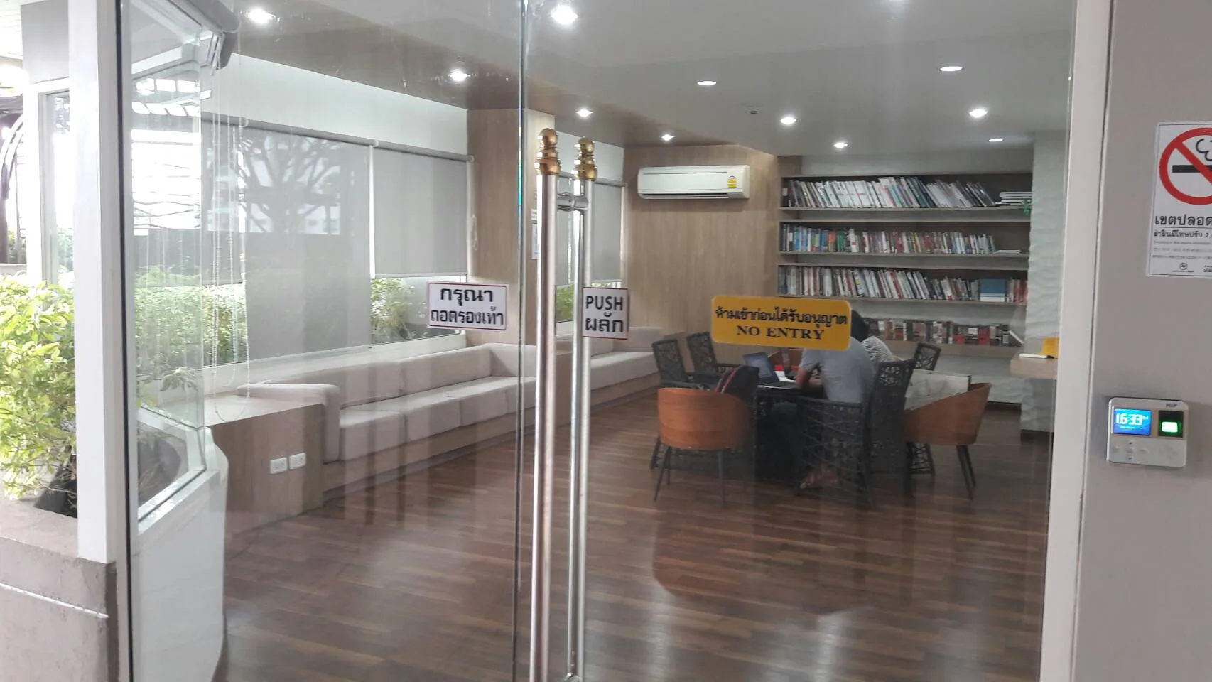 Property photos for The Mark Ratchada - Airport Link