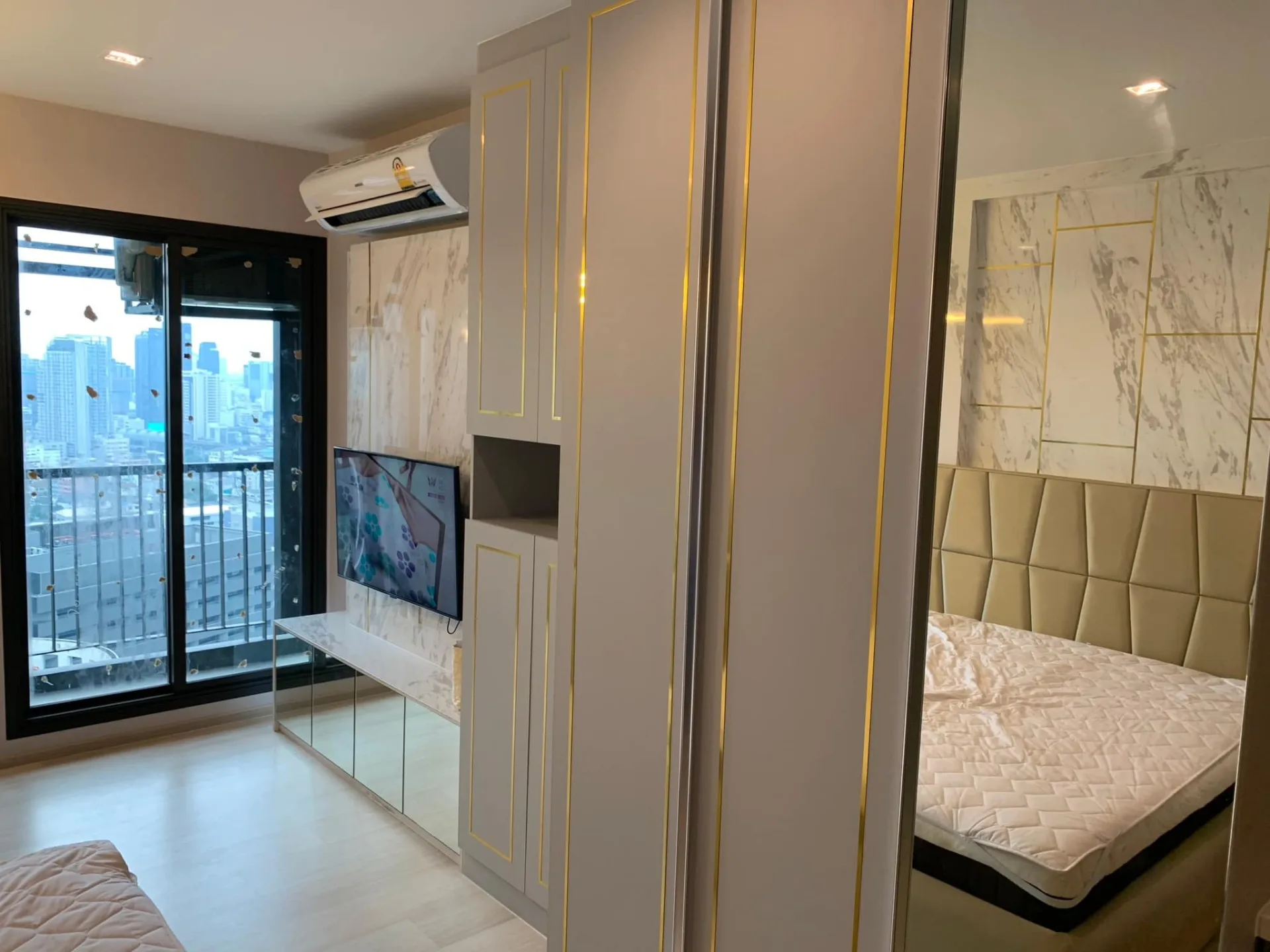 Property photos for Life One Wireless