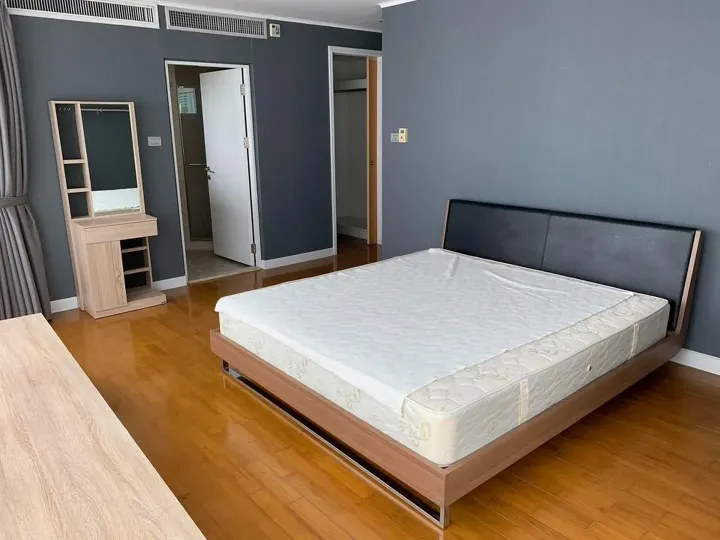 Property photos for Baan Siri Ruedee