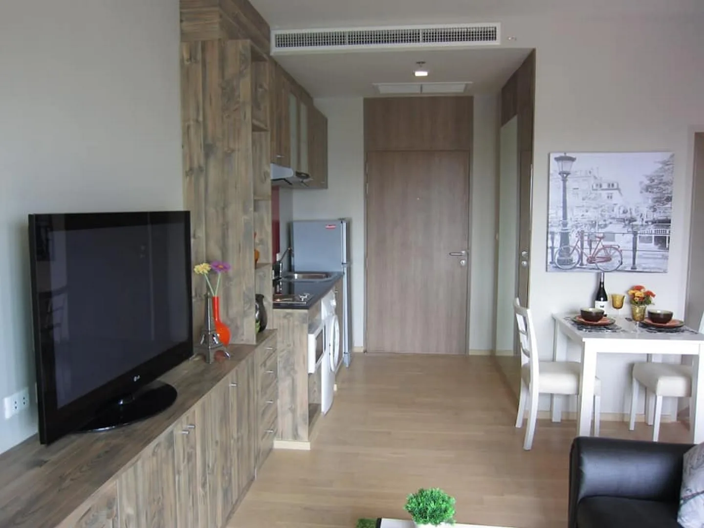 Property photos for Noble Reveal