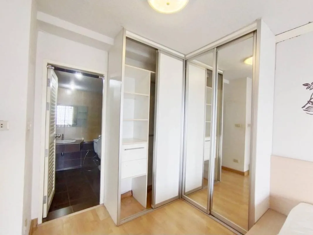 Property photos for 38 Mansion