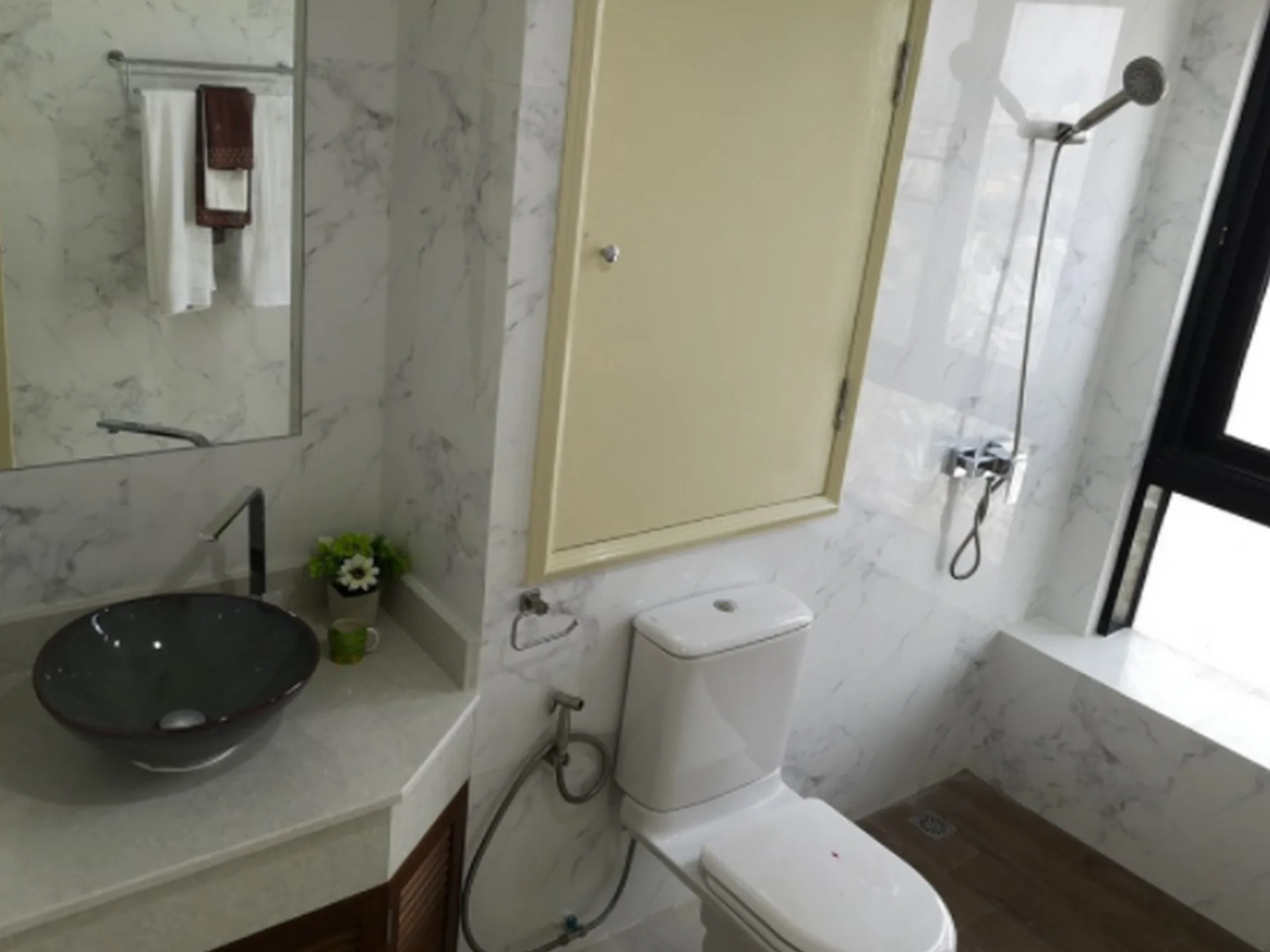 Property photos for Kiarti Thanee City Mansion