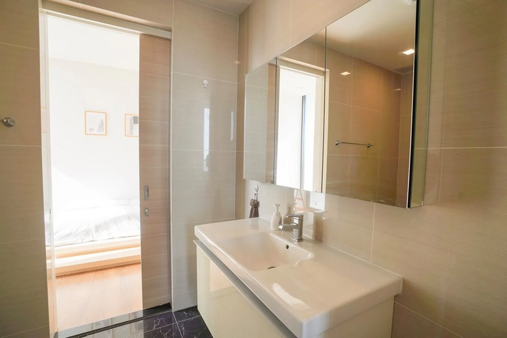 Property photos for Park Origin Phromphong