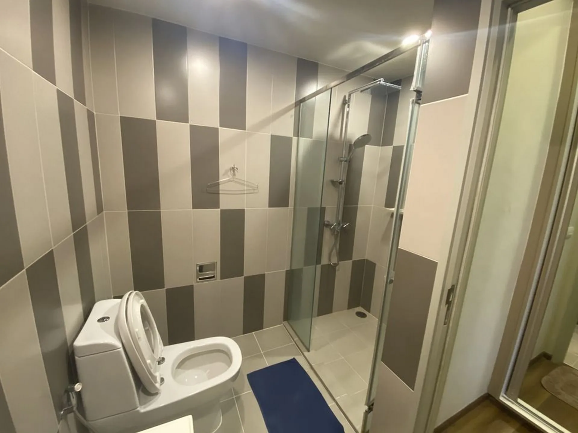 Property photos for Onyx Phaholyothin