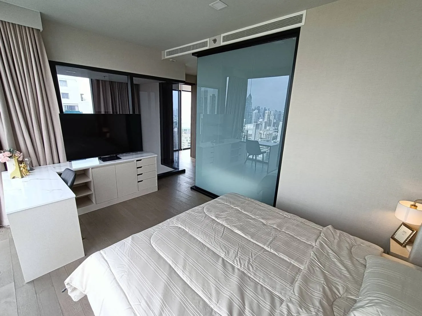 Property photos for Celes Asoke