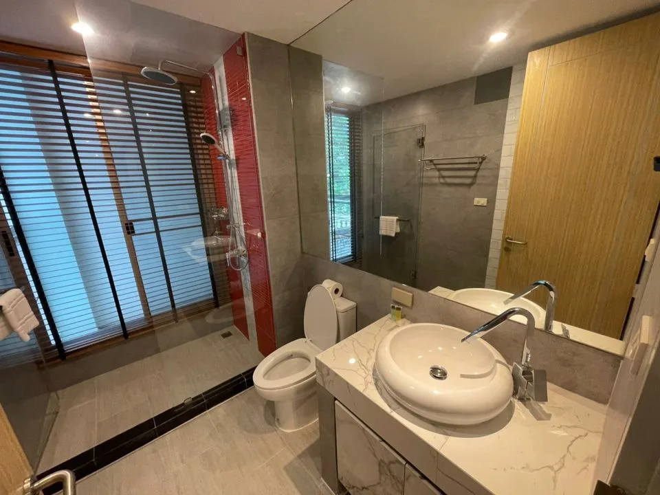 Property photos for L3 Avenue