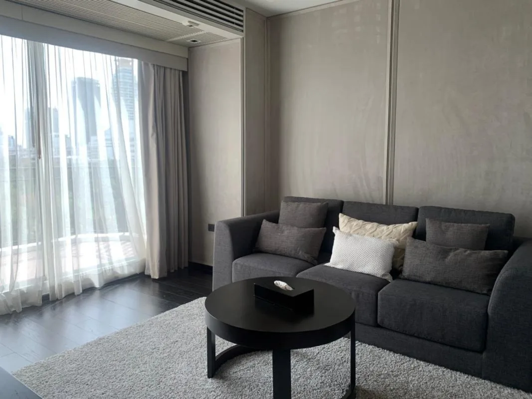 Property photos for The Crest Sukhumvit 24