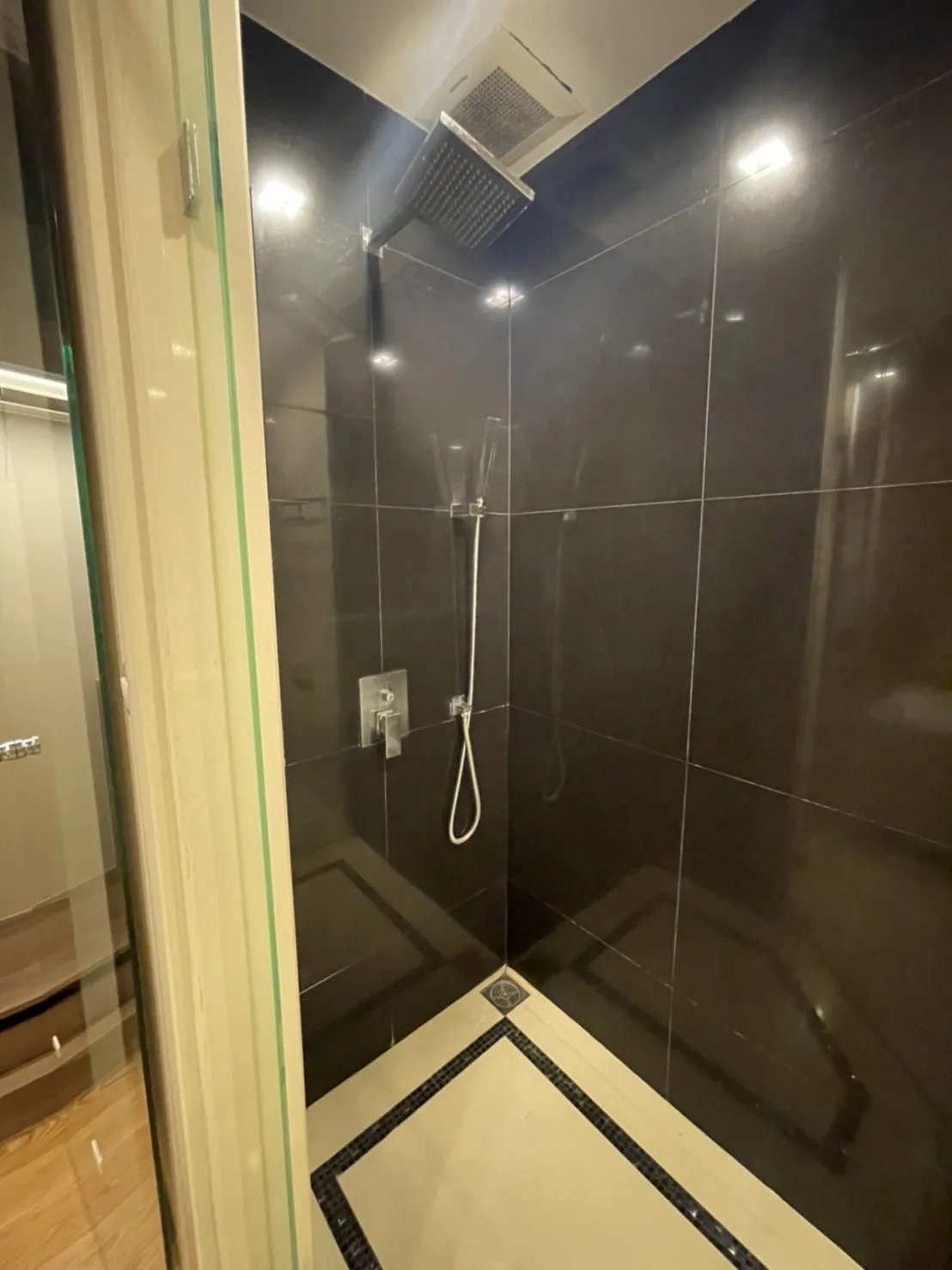 Property photos for The Address Sathorn