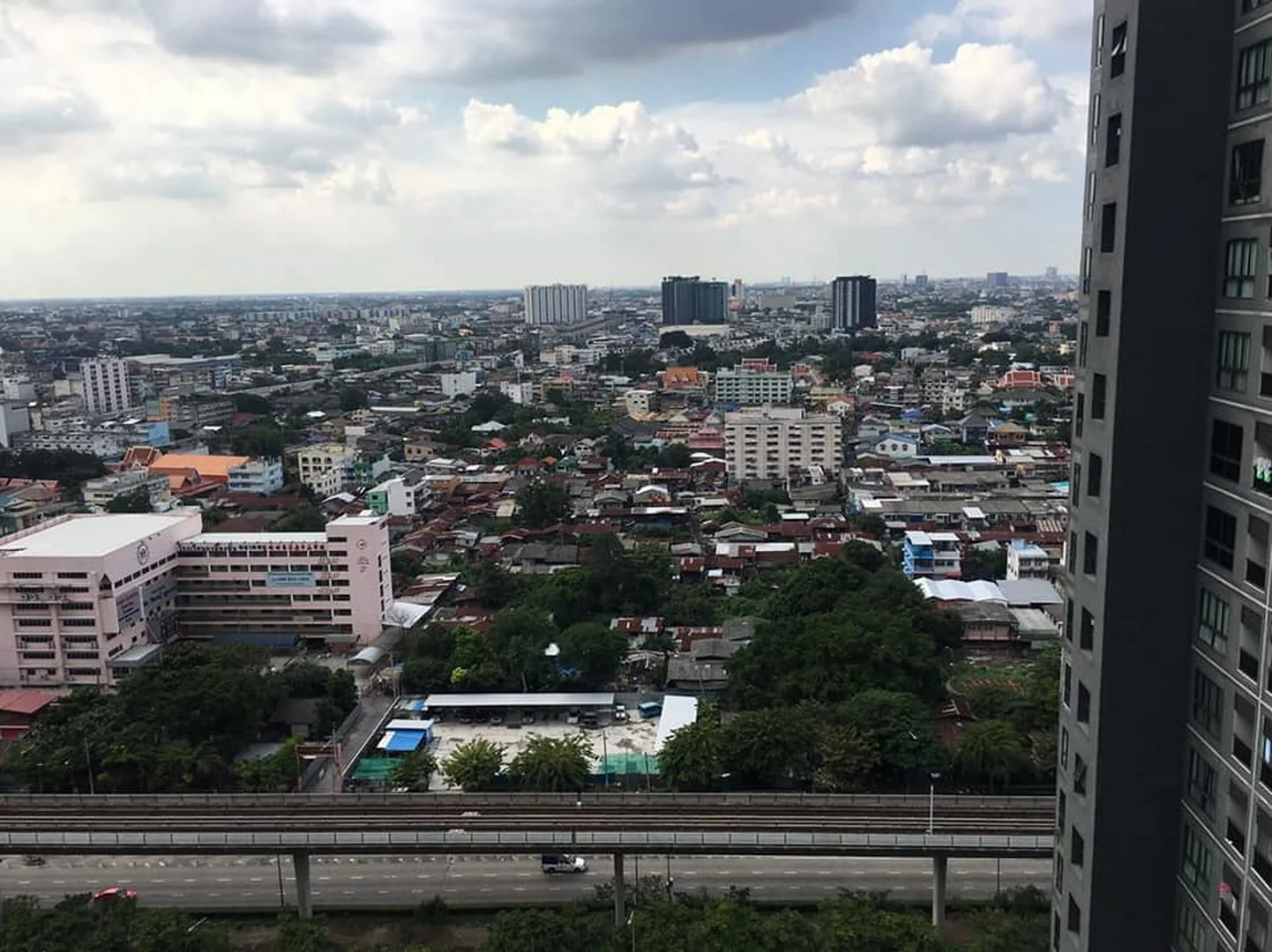 Property photos for Ideo Sathorn - Thaphra