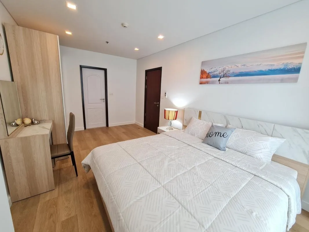 Property photos for Le Luk