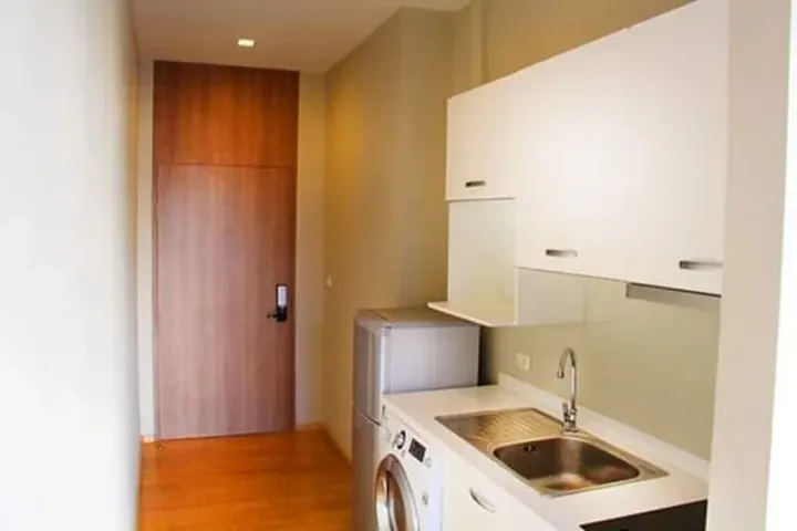 Property photos for Noble Reveal