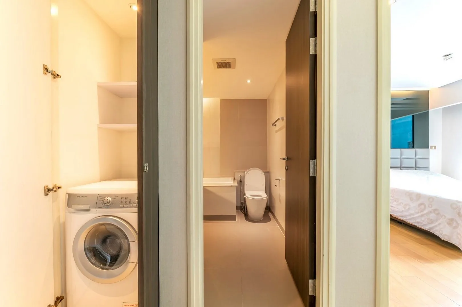 Property photos for Tidy Deluxe Sukhumvit 34
