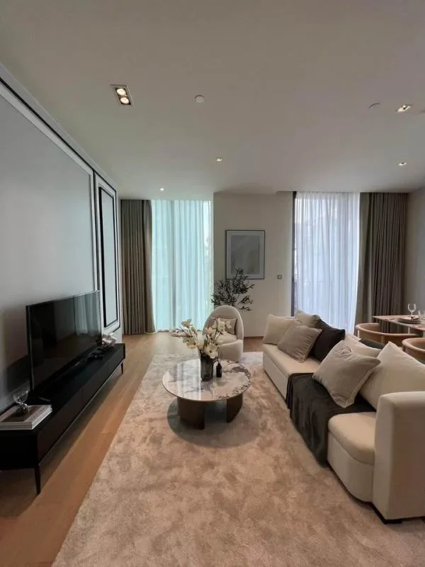 Property photos for 28 Chidlom