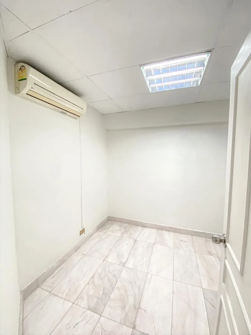 Property photos for Thonglor Tower