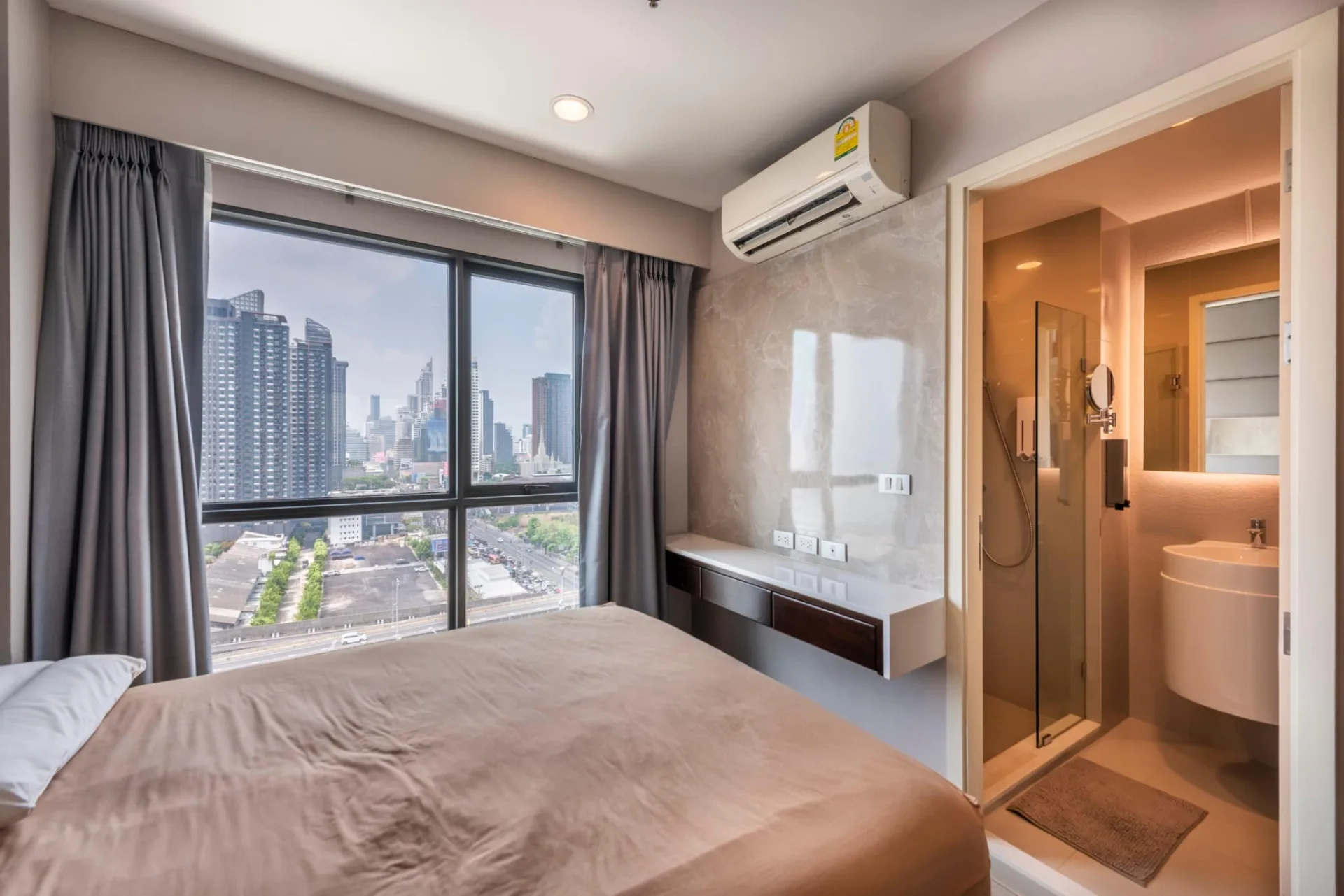 Property photos for Rhythm Asoke 2