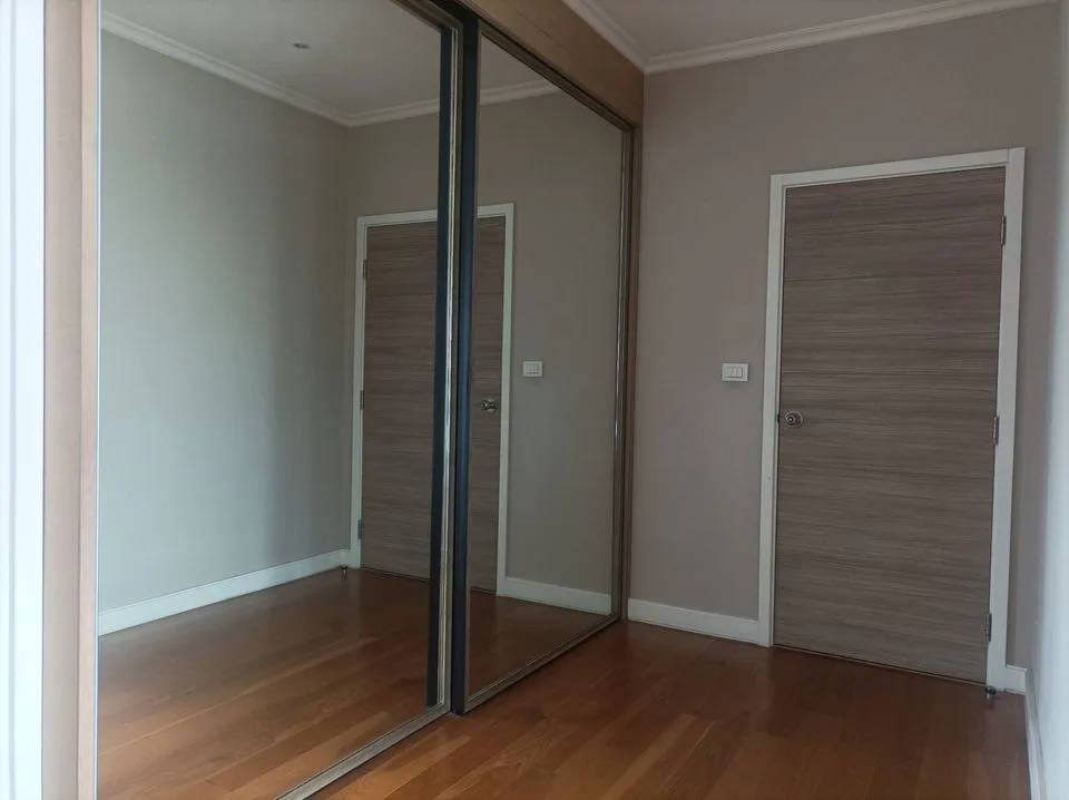 Property photos for Hive Taksin