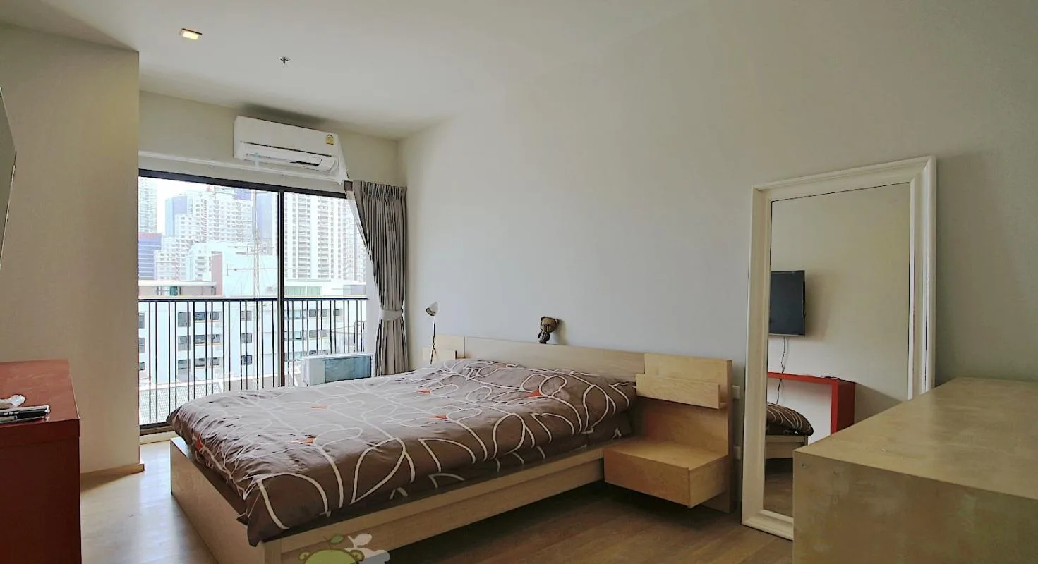 Property photos for Noble Refine