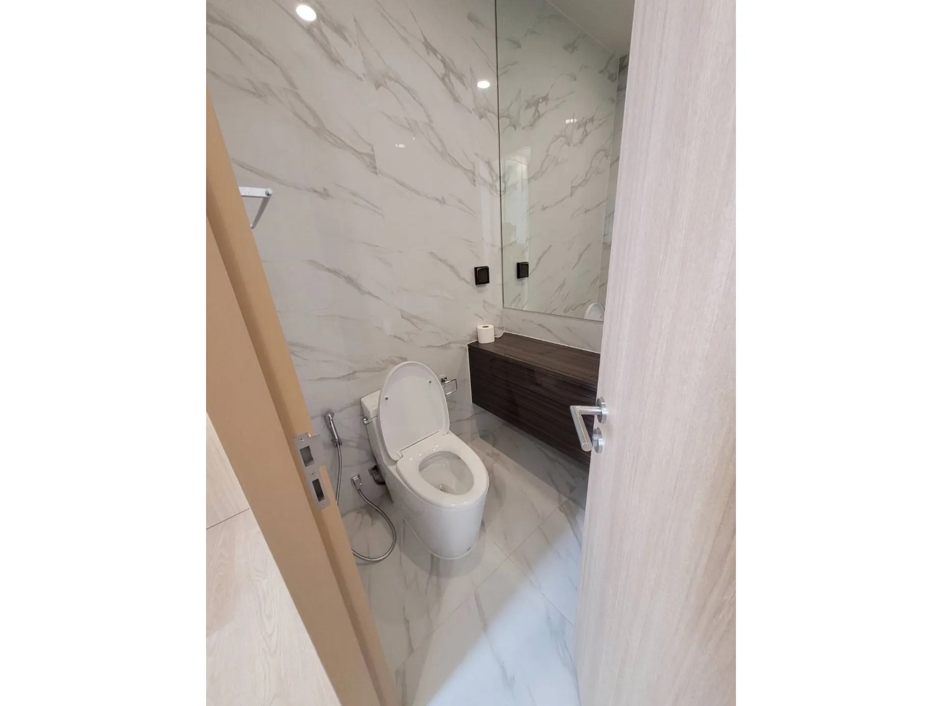 Property photos for Noble BE19