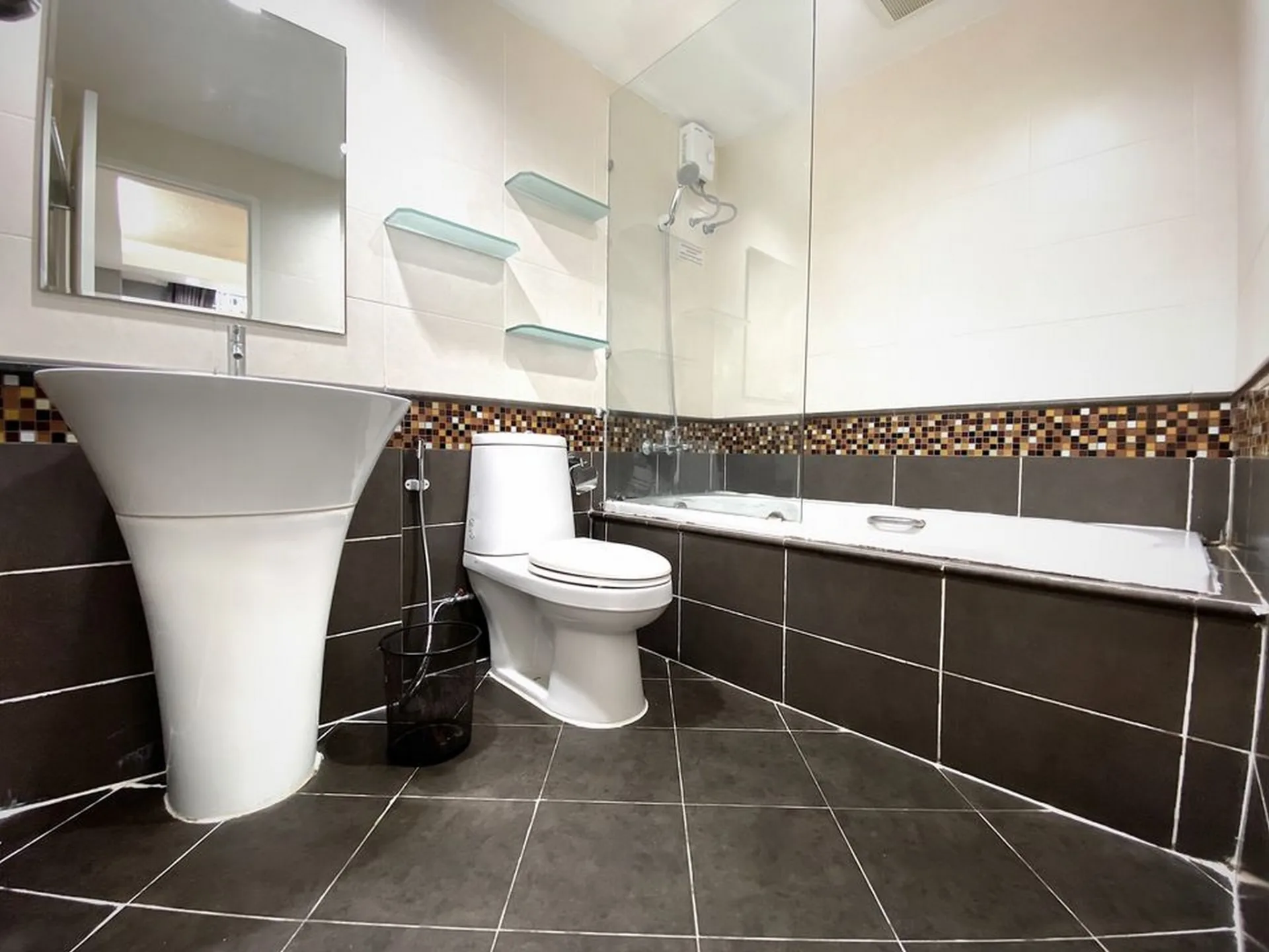 Property photos for The Waterford Sukhumvit 50 Onnut