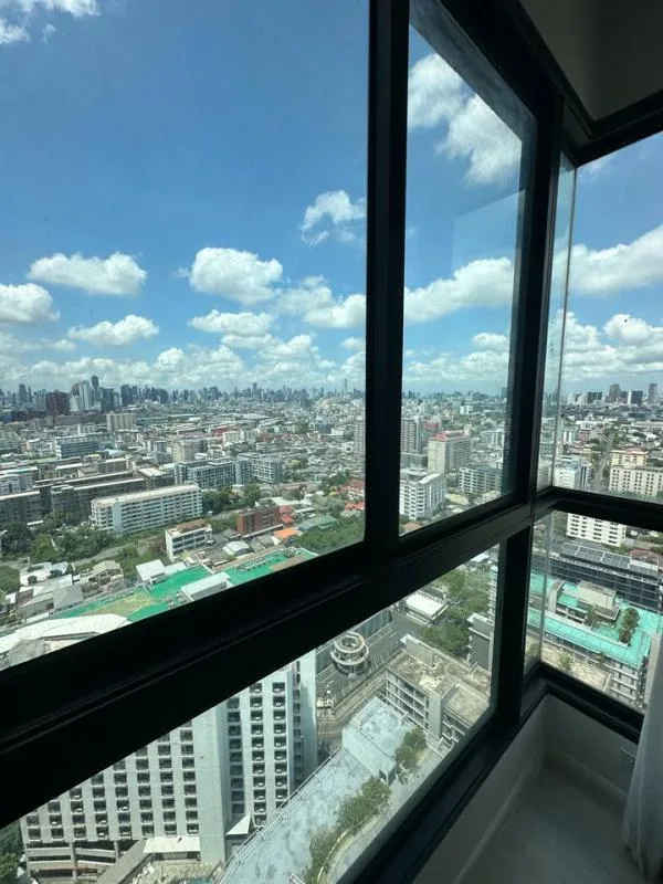 Property photos for Quinn Condo Ratchada