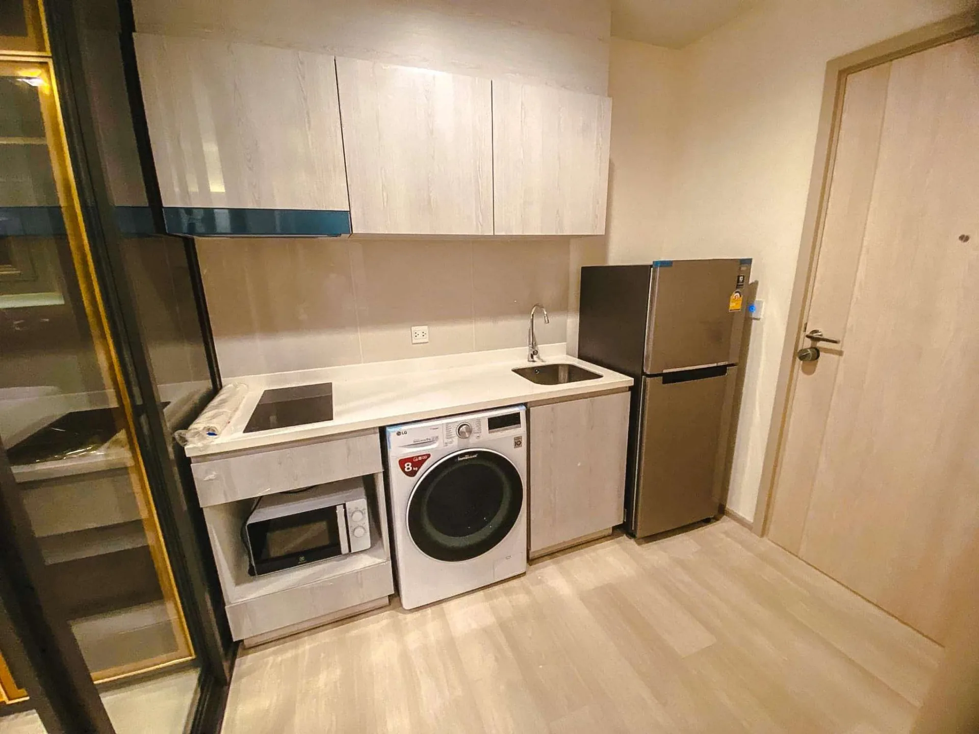 Property photos for Life One Wireless