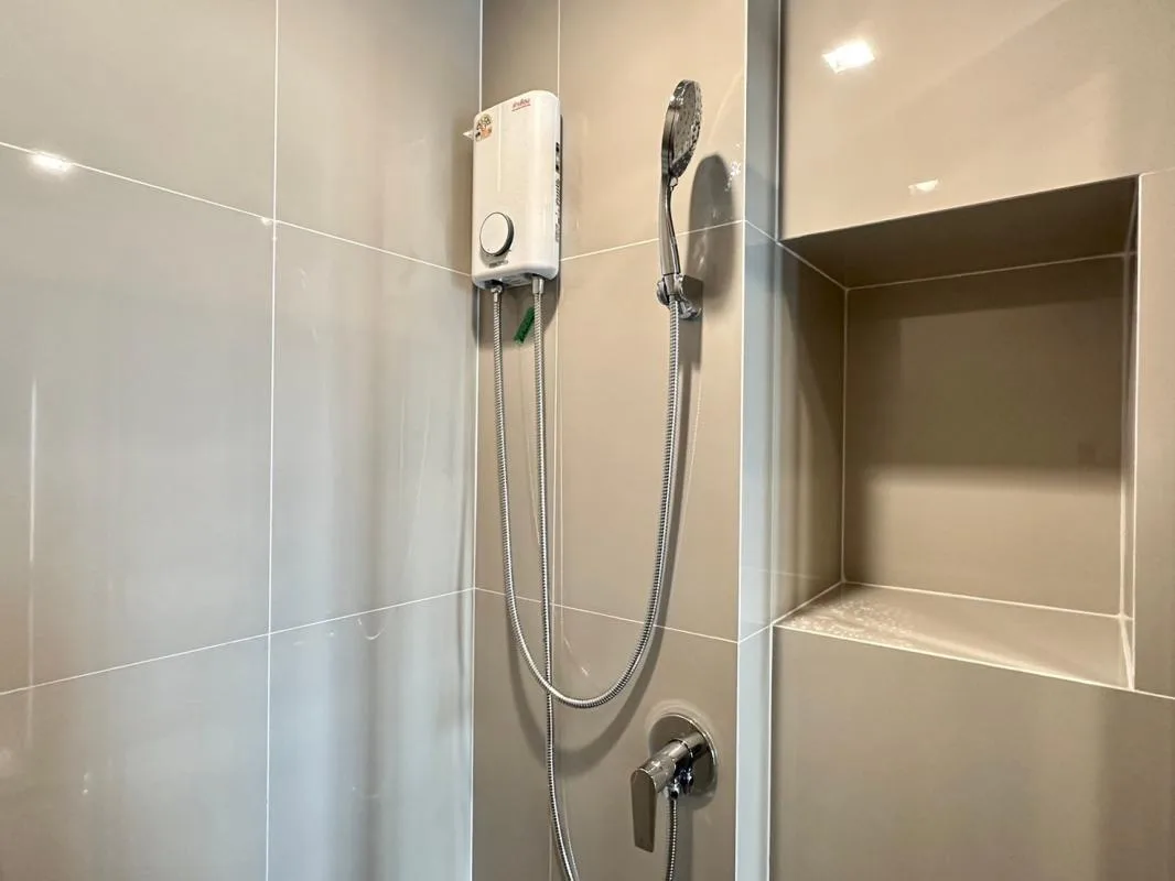Property photos for The Base Phetchaburi-thonglor