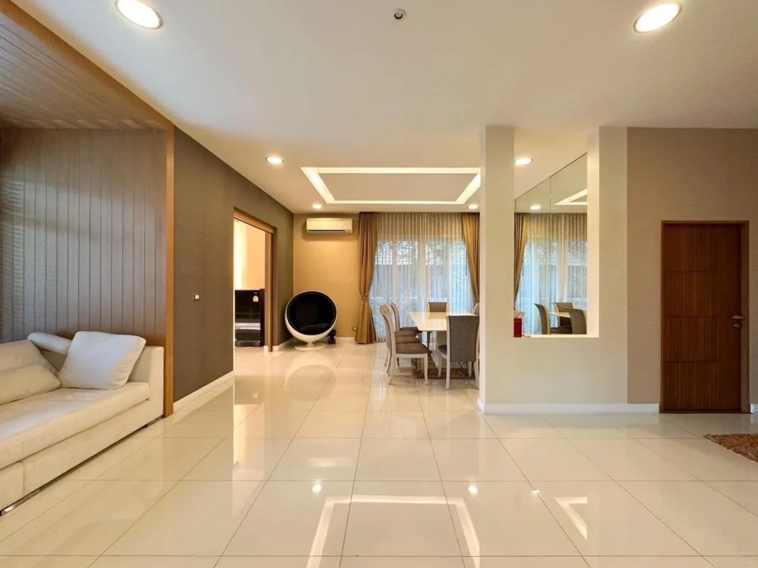 Property photos for Windmill Park