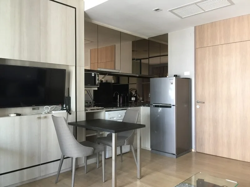 Property photos for Noble Refine