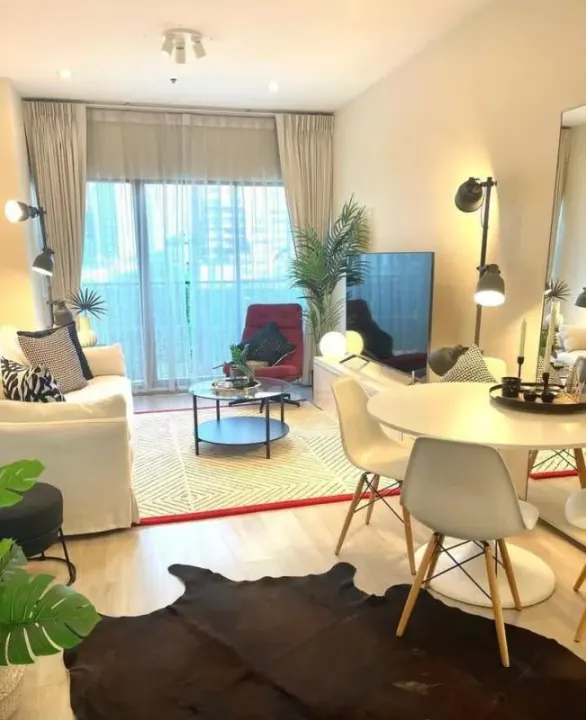 Property photos for Noble Refine
