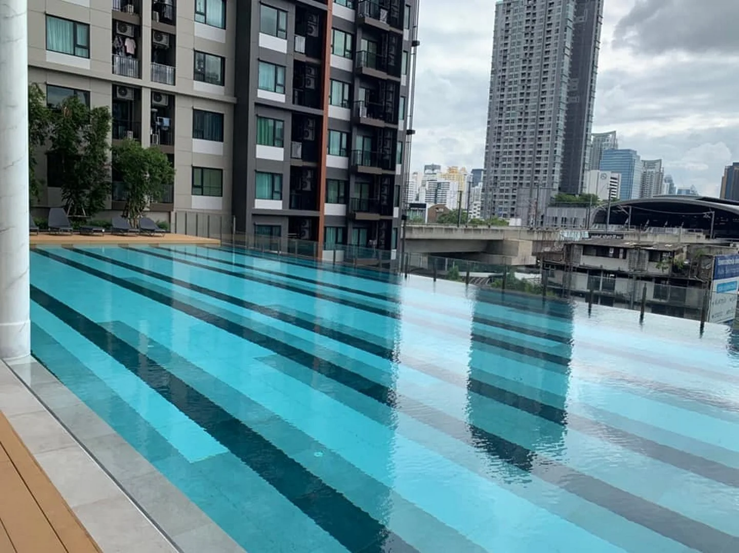 Property photos for Life Asoke