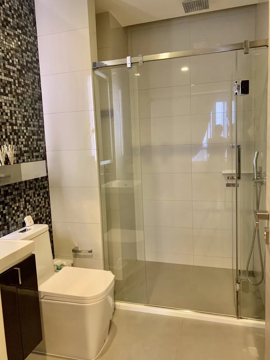 Property photos for The Room Sathorn - St.Louis