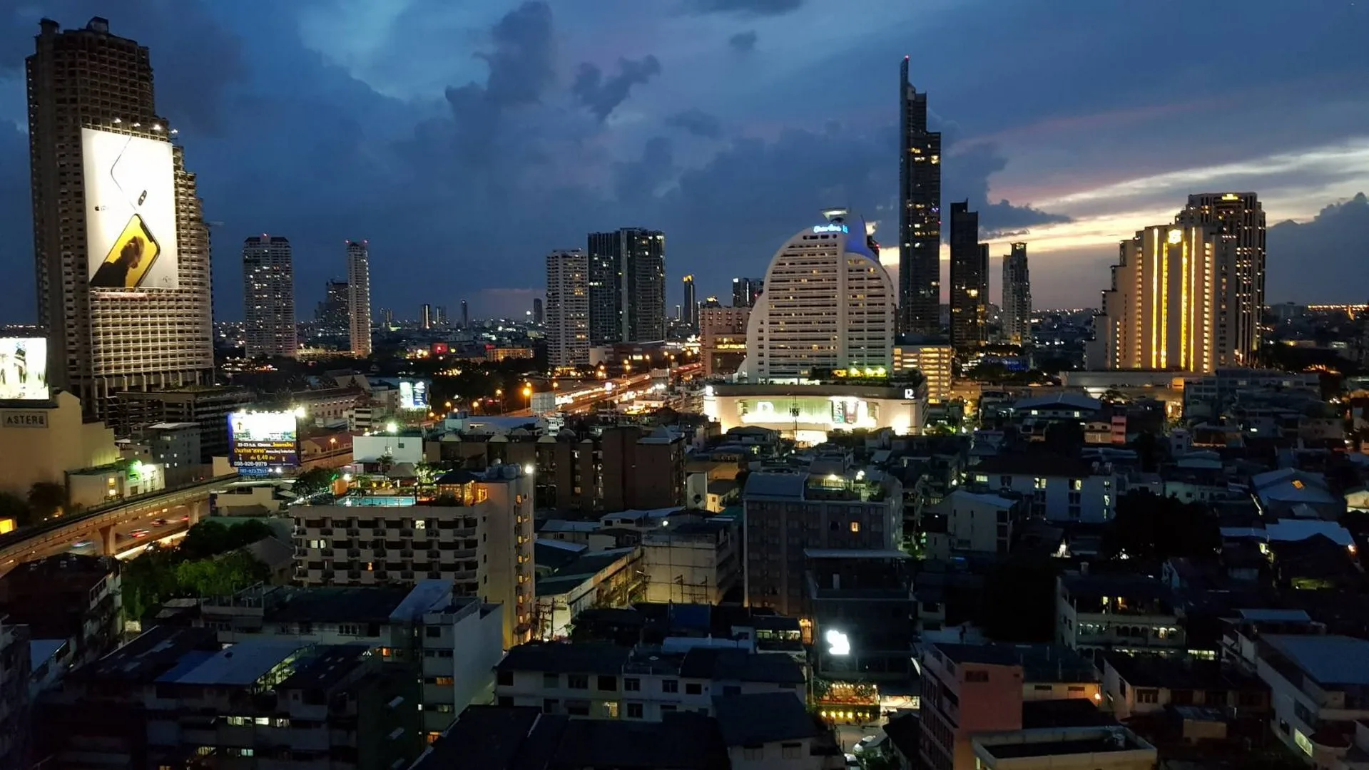 Property photos for Noble Revolve Silom