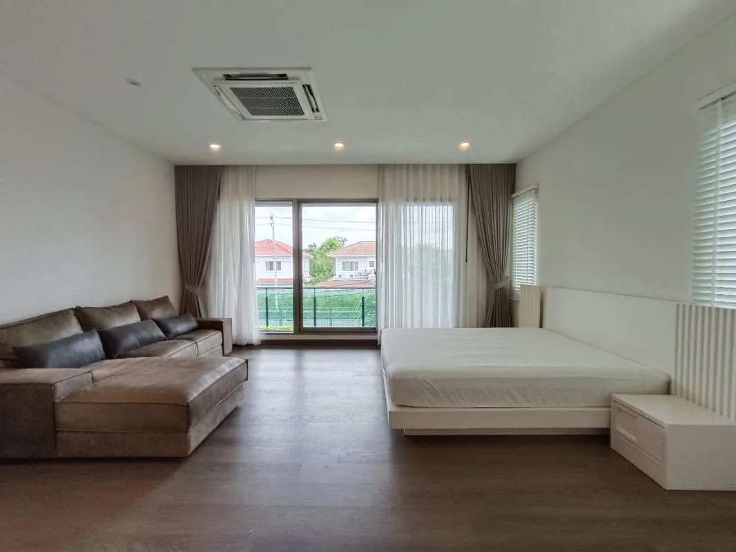 Property photos for The Palm Bangna-wongwaen