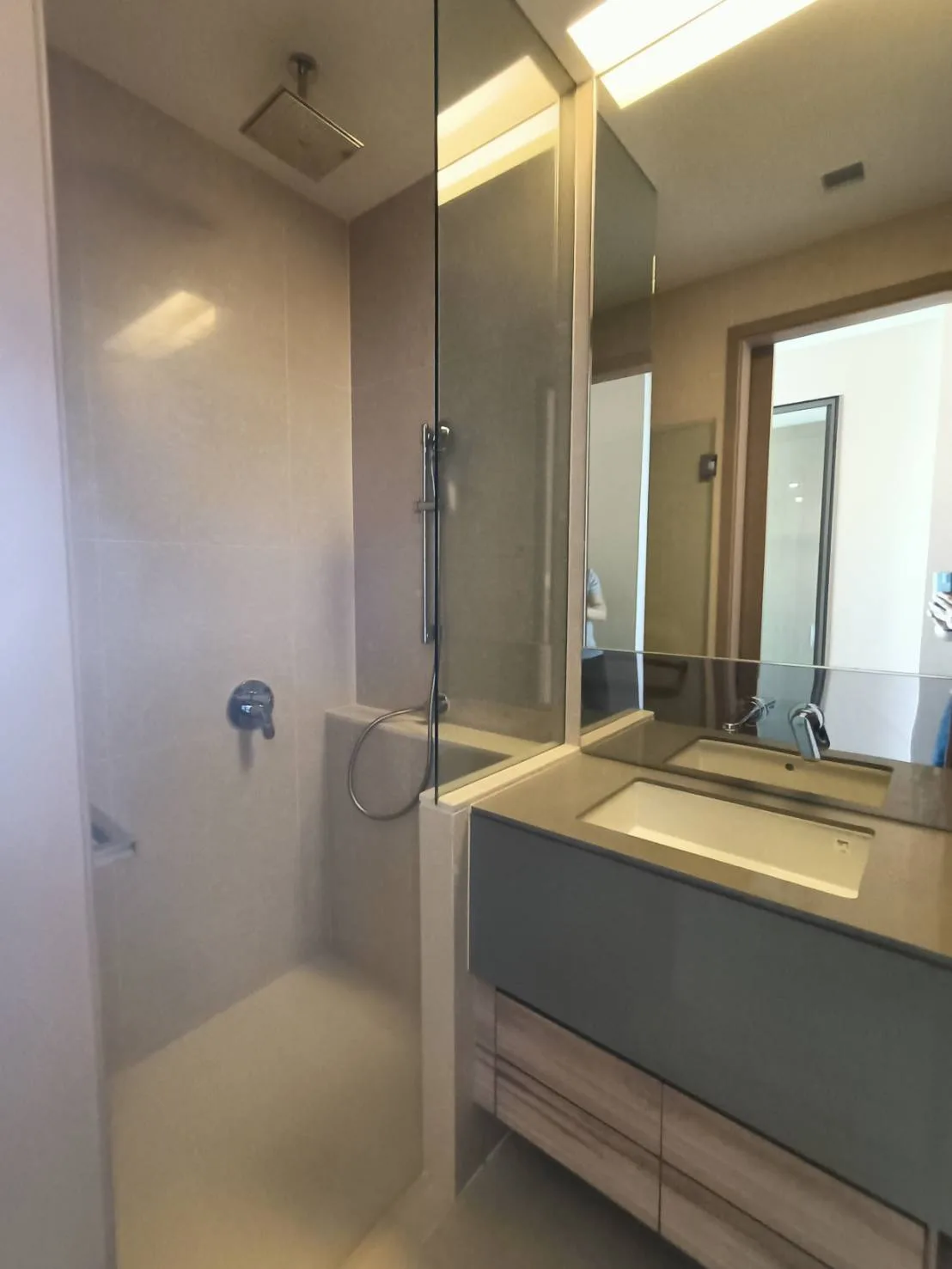 Property photos for The Esse Asoke