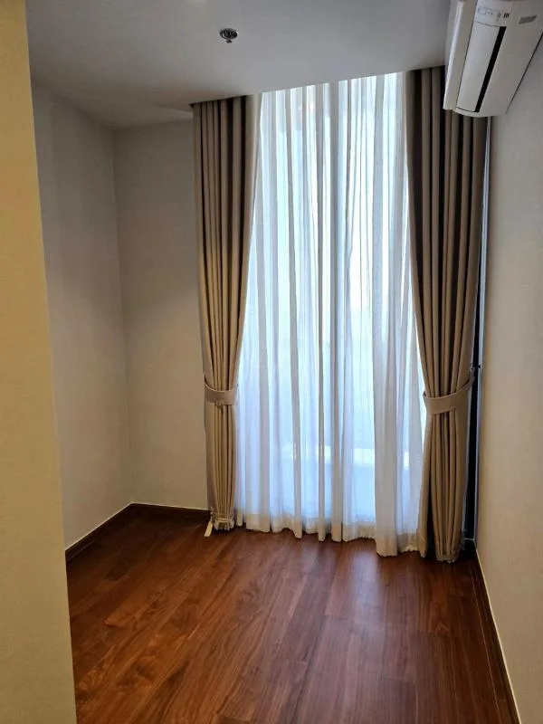 Property photos for One Altitude Charoen Krung