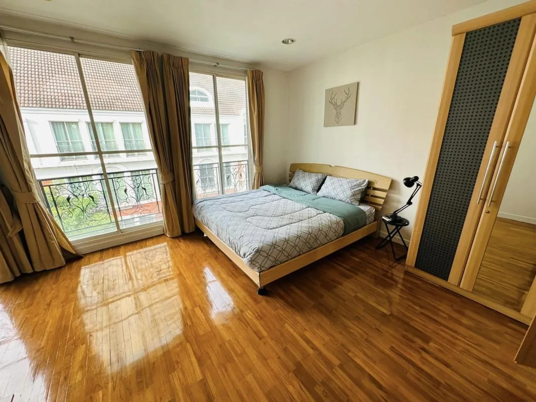 Property photos for Baan Klang Krung Thonglor