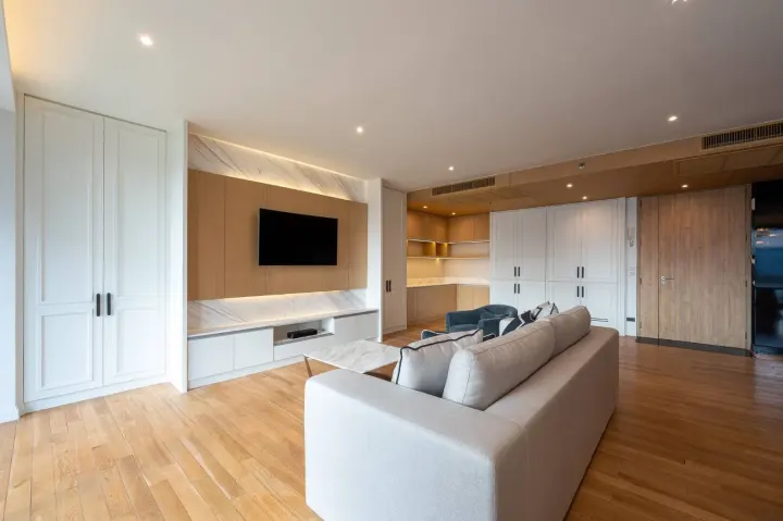 Property photos for The Legend Saladaeng
