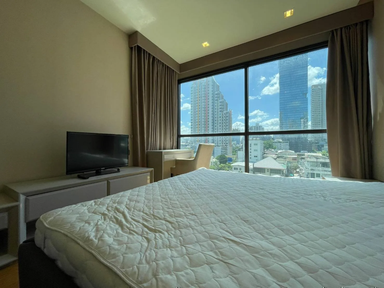 Property photos for The Address Sathorn
