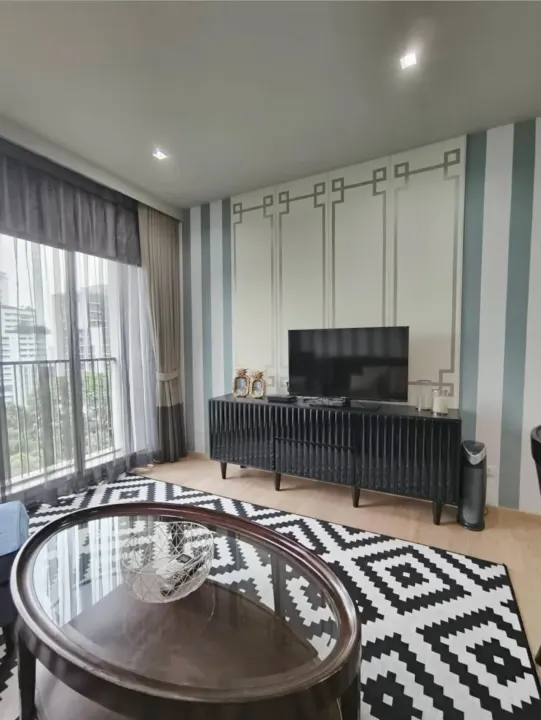 Property photos for Noble Refine