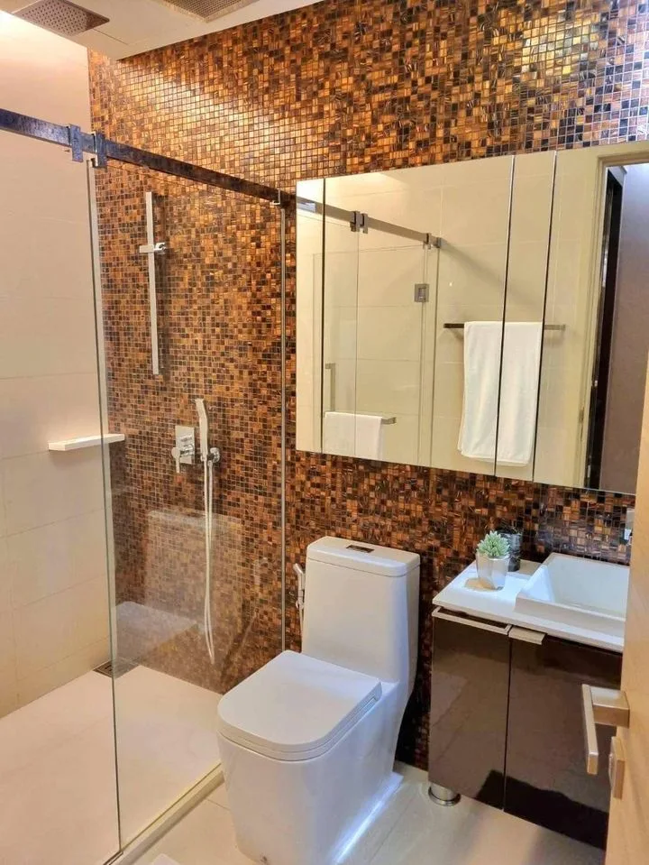 Property photos for The Room Sathorn - St.Louis