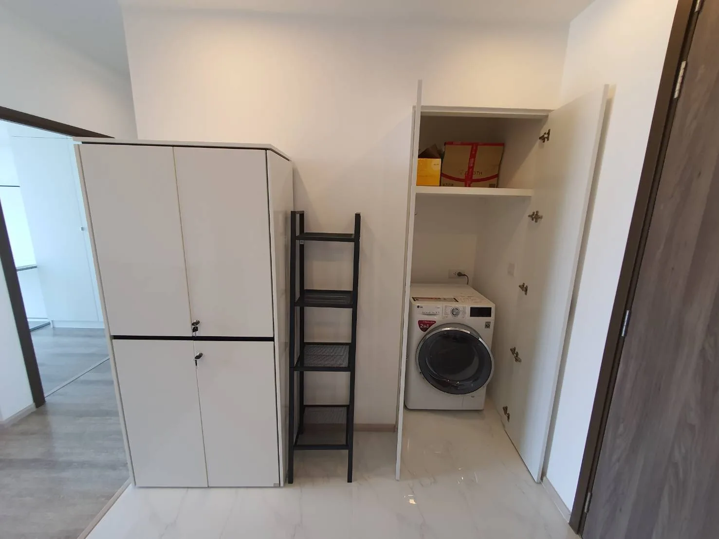 Property photos for IDEO Mobi Sukhumvit 66