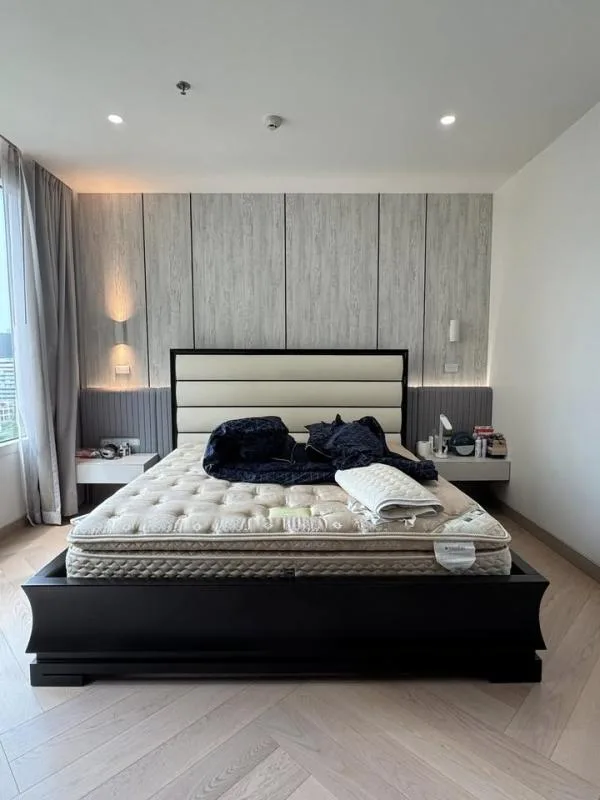 Property photos for The Royal Saladaeng