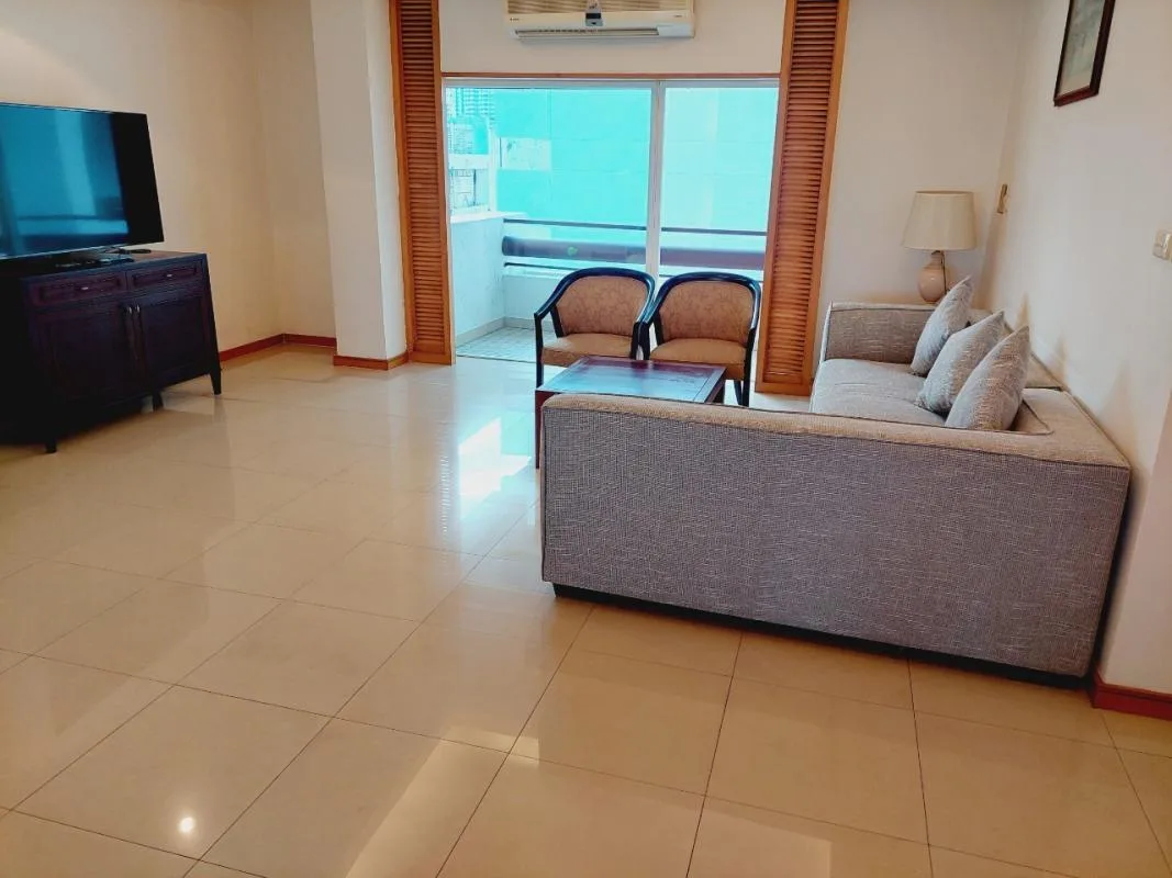 Property photos for Esmeralda Apartments