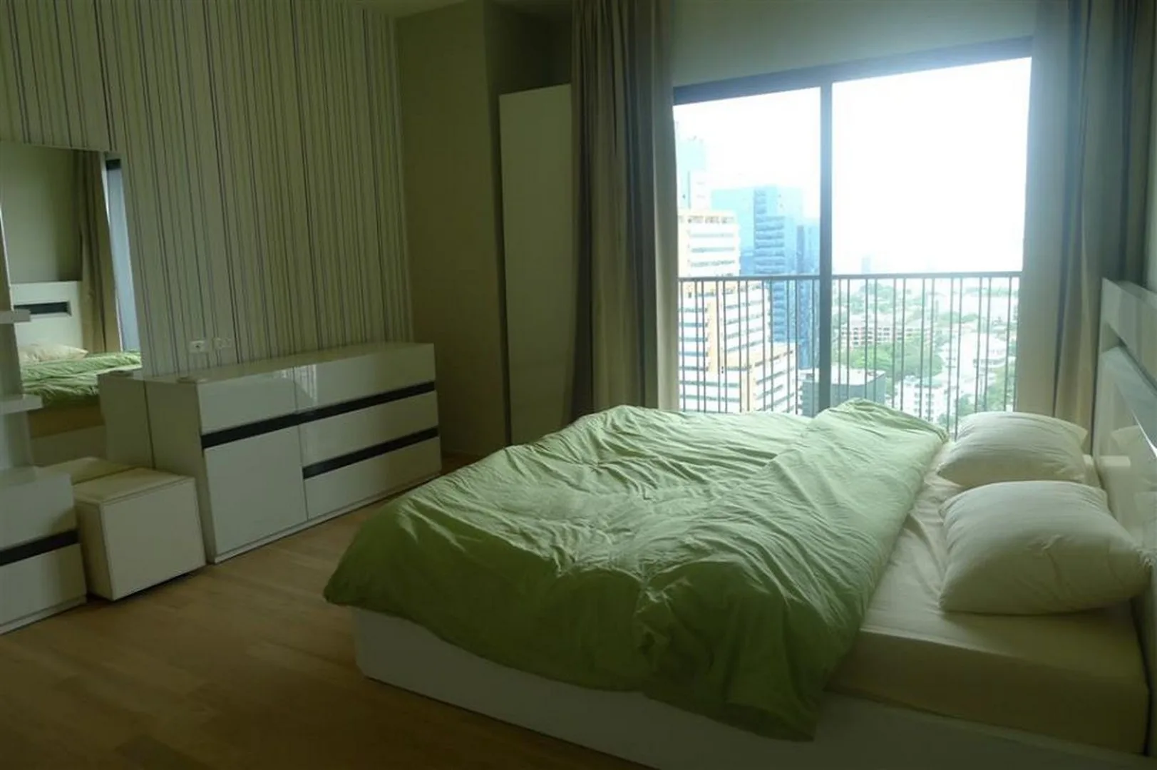 Property photos for Noble Reveal