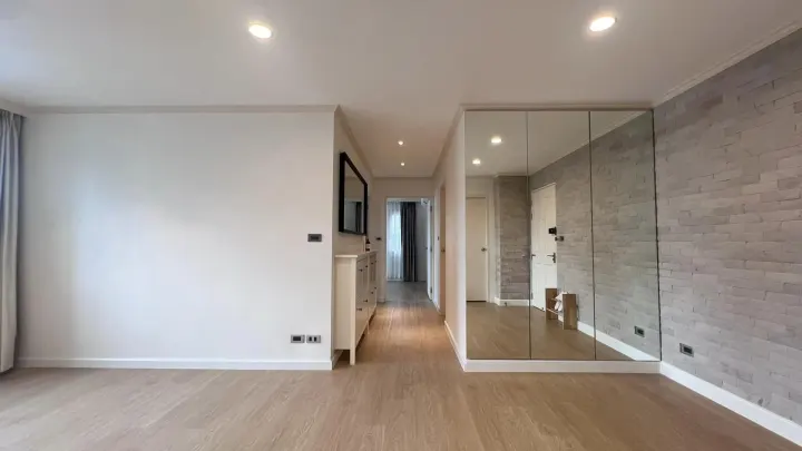 Property photos for Condo One X Sathorn - Narathiwat