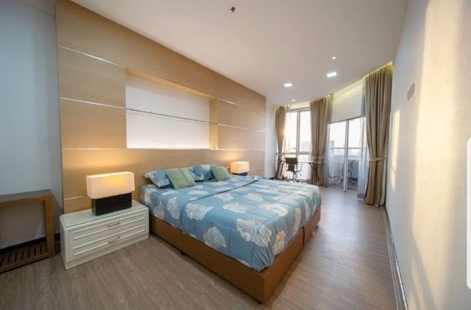 Property photos for The Waterford Diamond