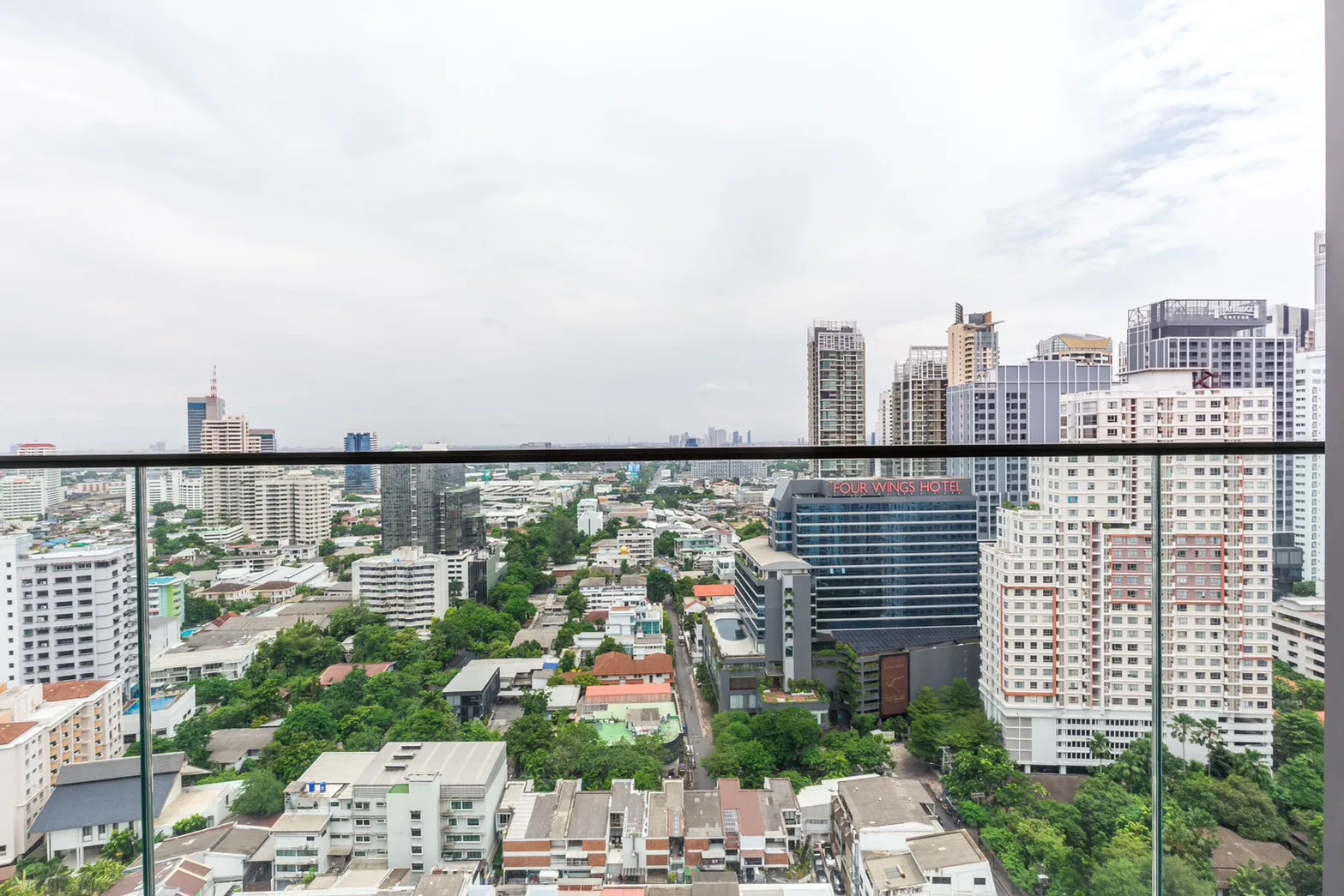 Property photos for Kraam Sukhumvit 26