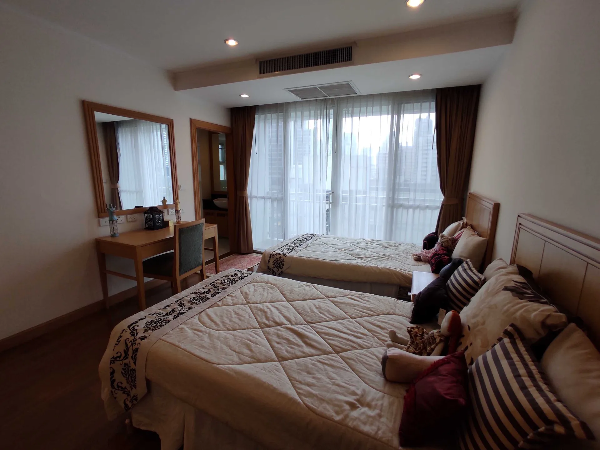 Property photos for GM Height