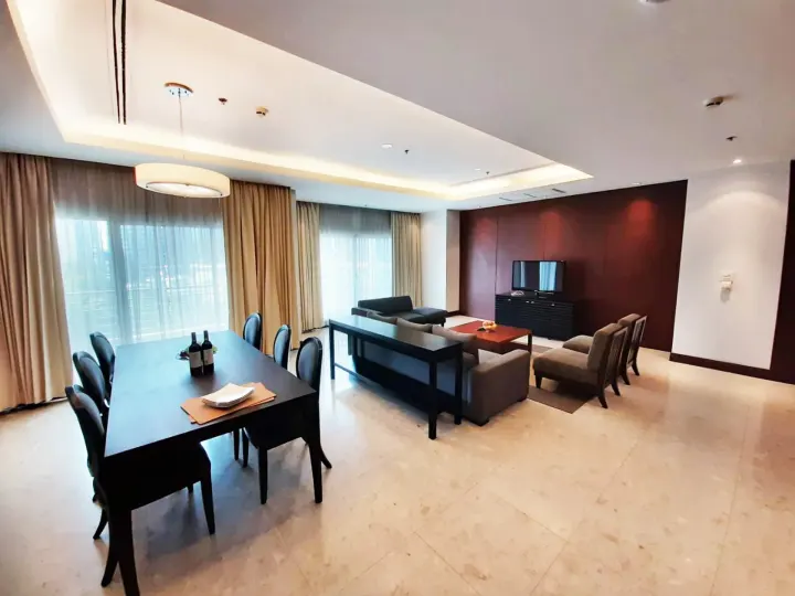 Property photos for Royal Residence Park