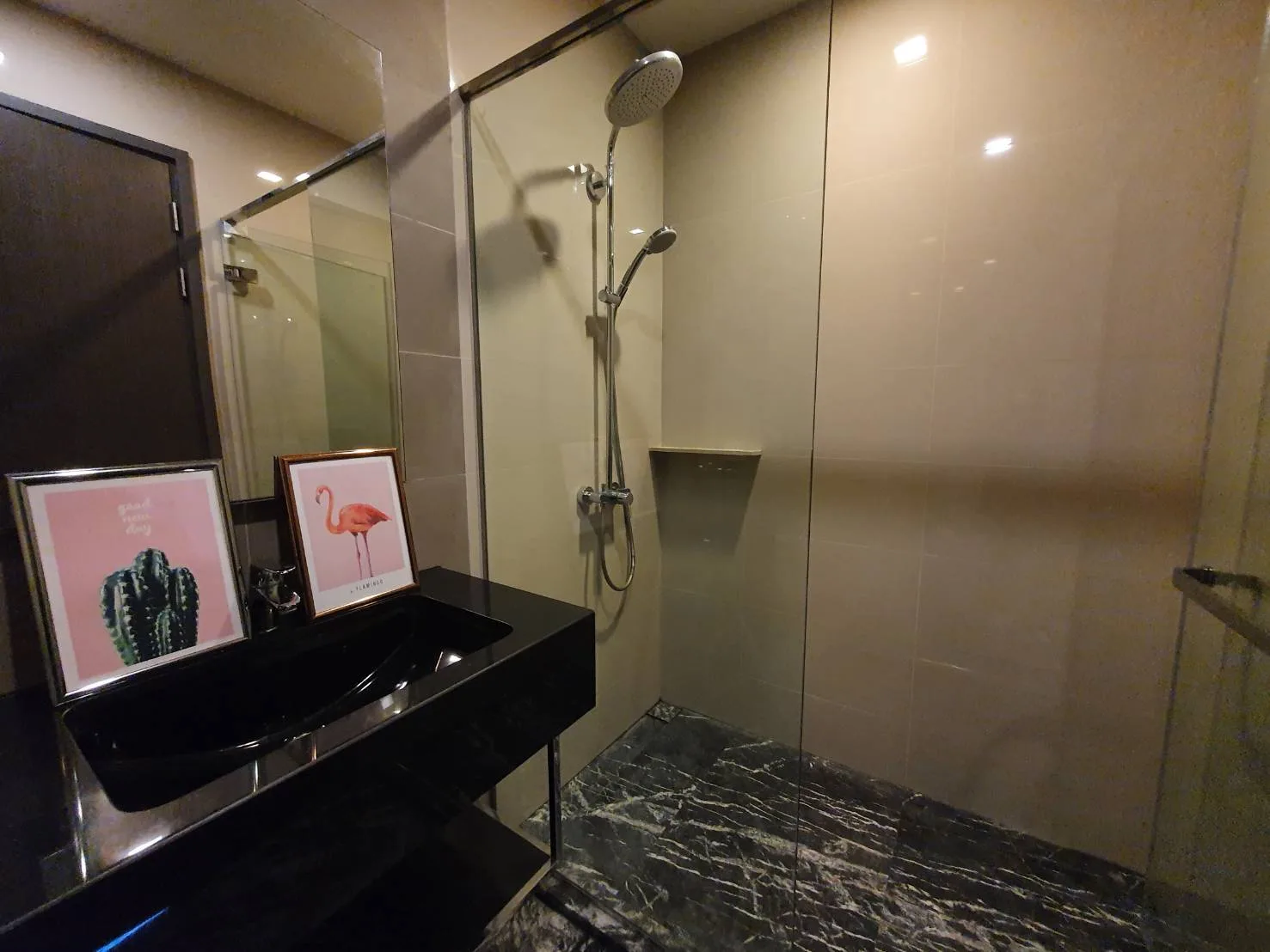 Property photos for Edge Sukhumvit 23